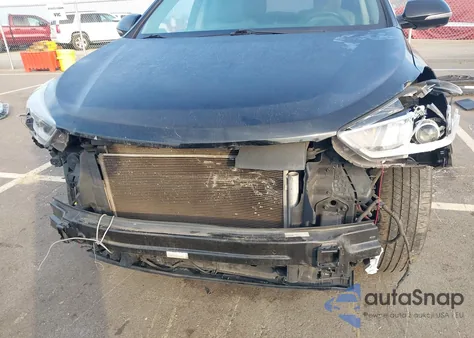 2017 Hyundai Santa Fe Limited Ultimate z USA, uszkodzony, nr VIN KM8SR4HF8HU250150